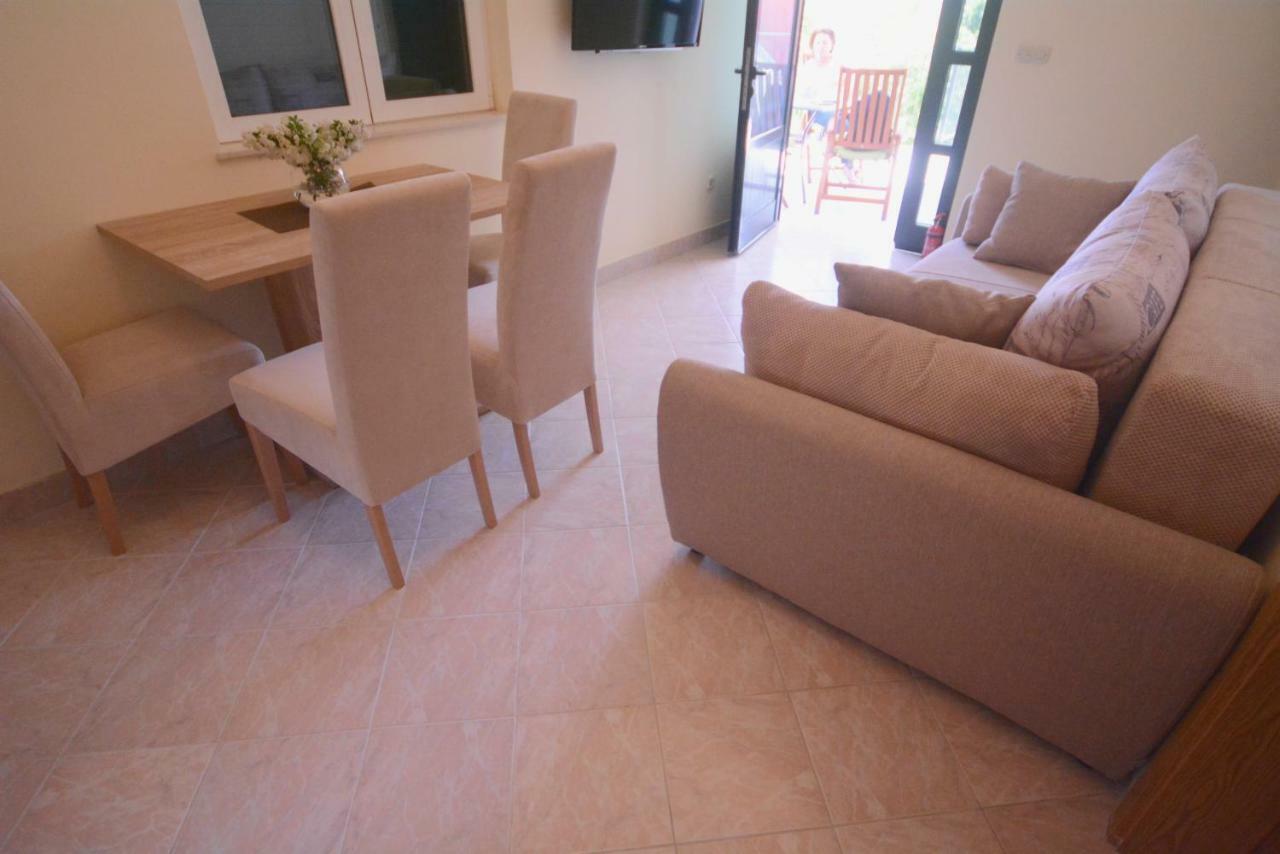 Appartement Arija à Bilice Extérieur photo