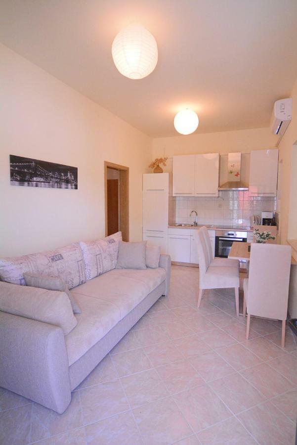 Appartement Arija à Bilice Extérieur photo