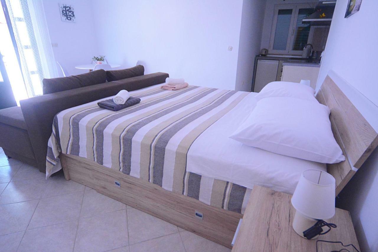 Appartement Arija à Bilice Extérieur photo