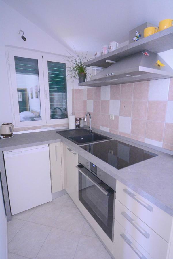Appartement Arija à Bilice Extérieur photo
